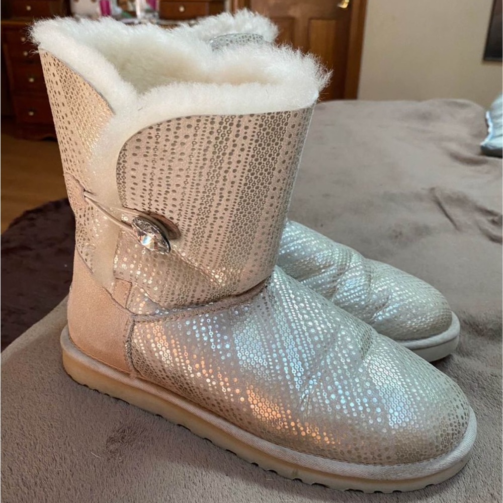 Uggs size 9